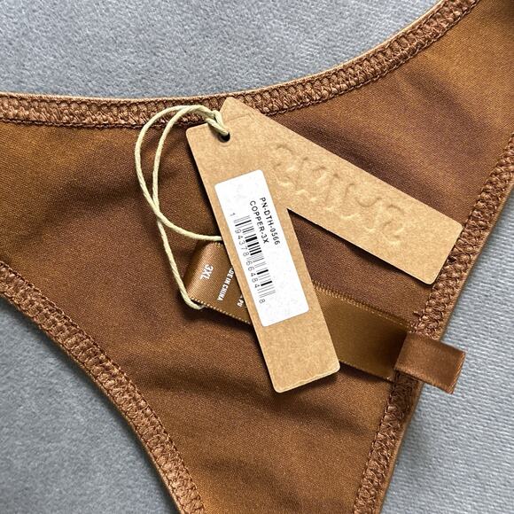 New SKIMS Wet Jersey Dipped Thong Panty Copper Plus Size 3X Panties New NWT - Picture 5 of 6
